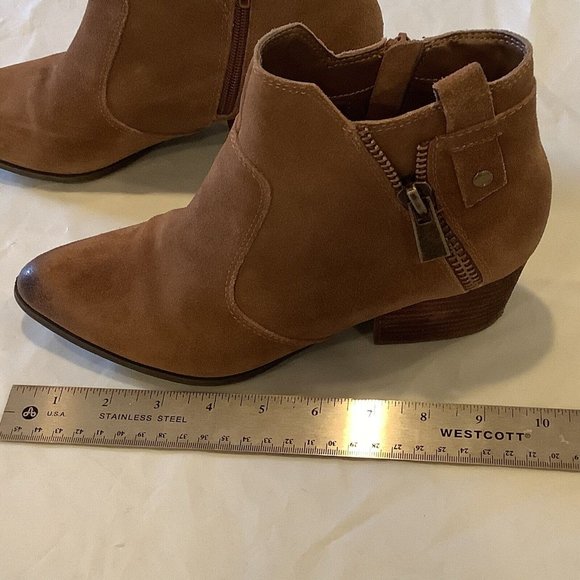 Crown Vintage Suede Leather Ankle Booties Size 8M Tan Brown With Side Zipper - Picture 2 of 9
